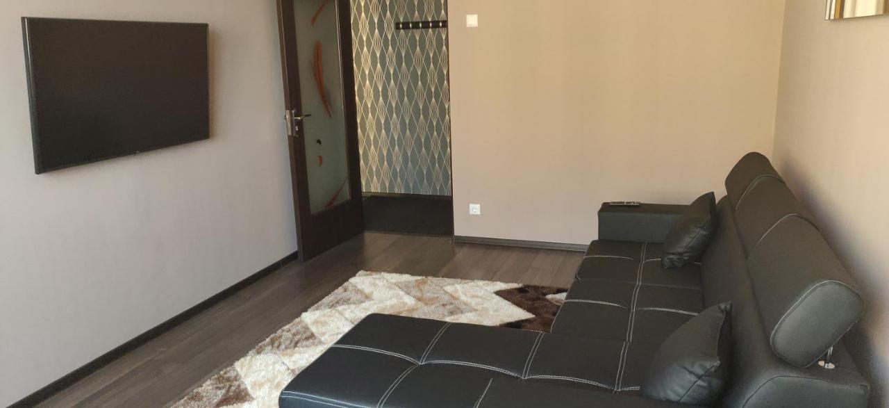Home Apartament Брашов Екстериор снимка