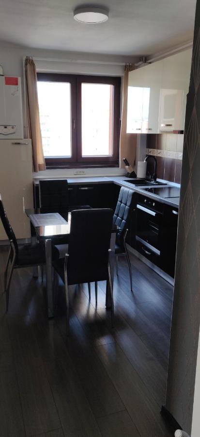 Home Apartament Брашов Екстериор снимка
