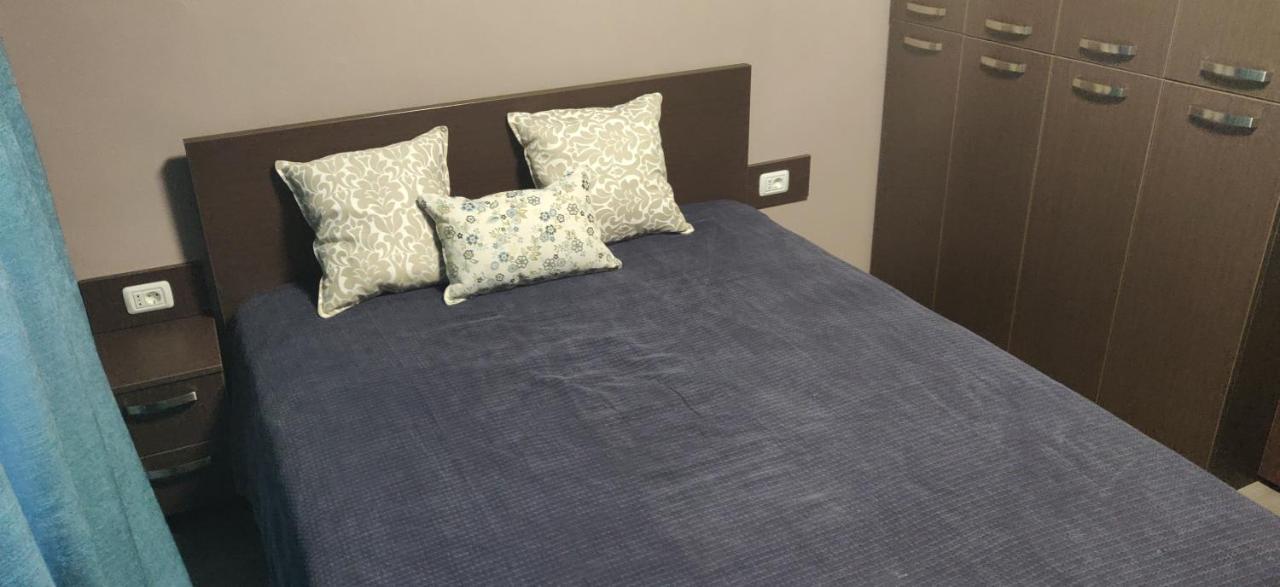 Home Apartament Брашов Екстериор снимка