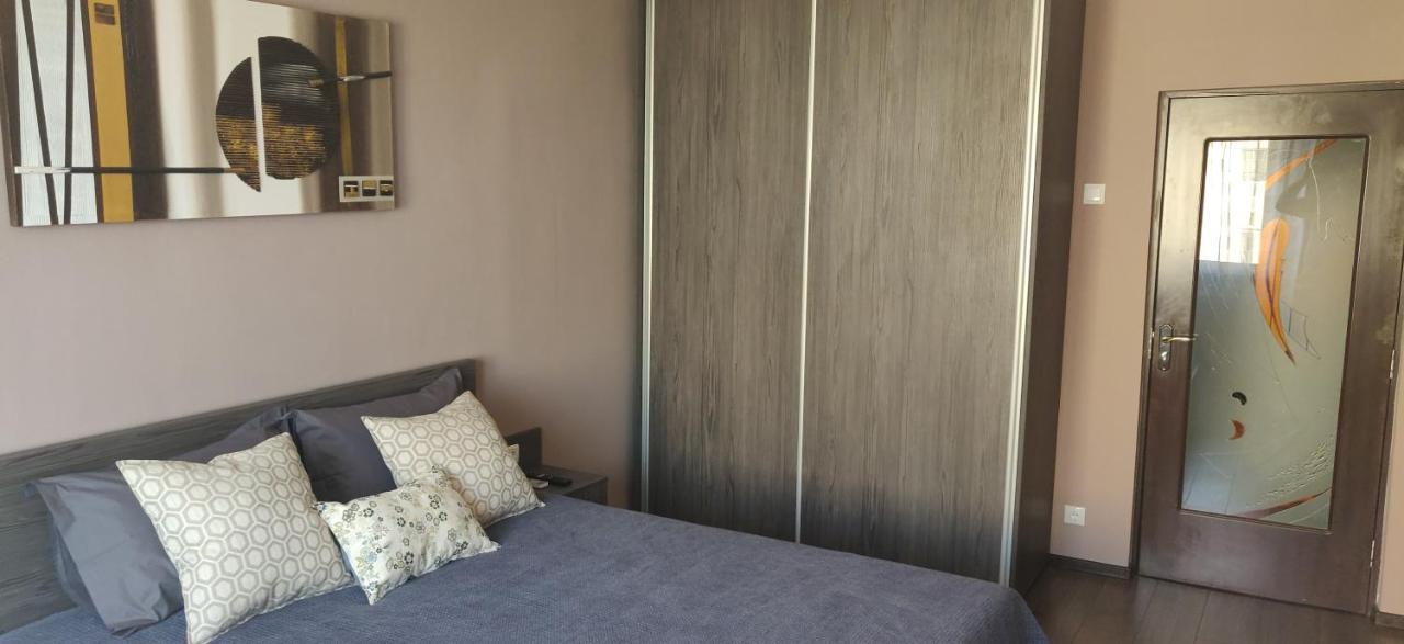 Home Apartament Брашов Екстериор снимка